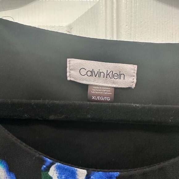 Black Floral Calvin Klein Layered Hem Asymmetrical Blouse Size XL - Picture 3 of 4